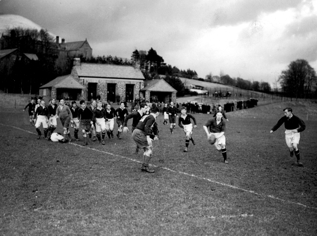 Archie Scott Making A Clean Break V Amopleforth Buskholme 1937